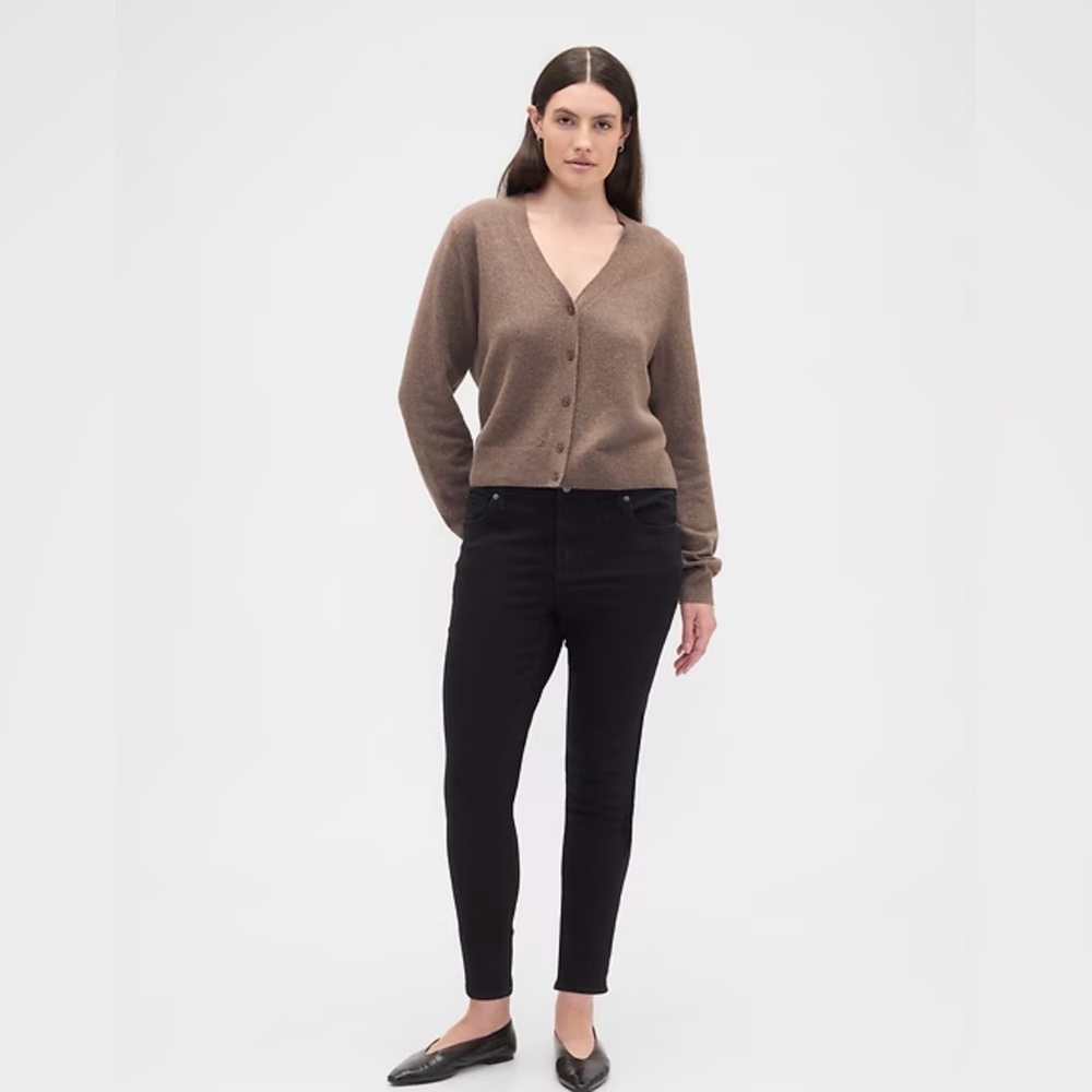 Classic Black Women's Jeans - Picture 4 of 9